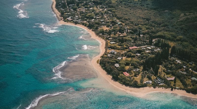 jakob-owens-423009-unsplash Maui vacation rental