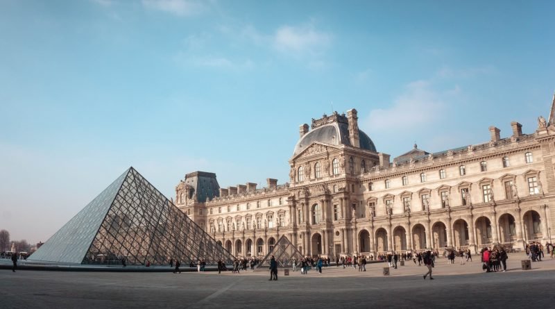 Louvre