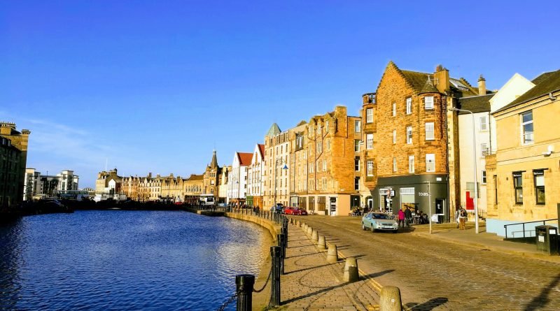 rayan-de-zeeuw-AMvCY7ycHwg-unsplash Leith is a hotspot for Airbnb listings