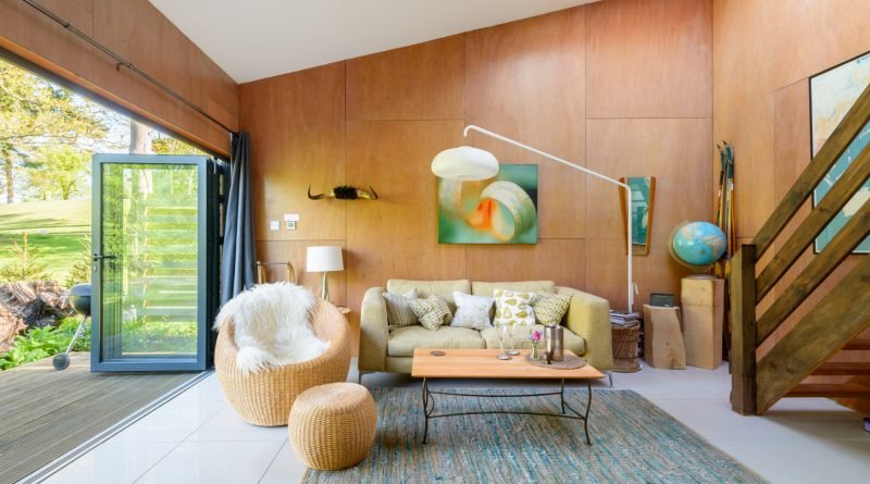 Airbnb extends ban on non-essential UK bookings [Credit: Airbnb]