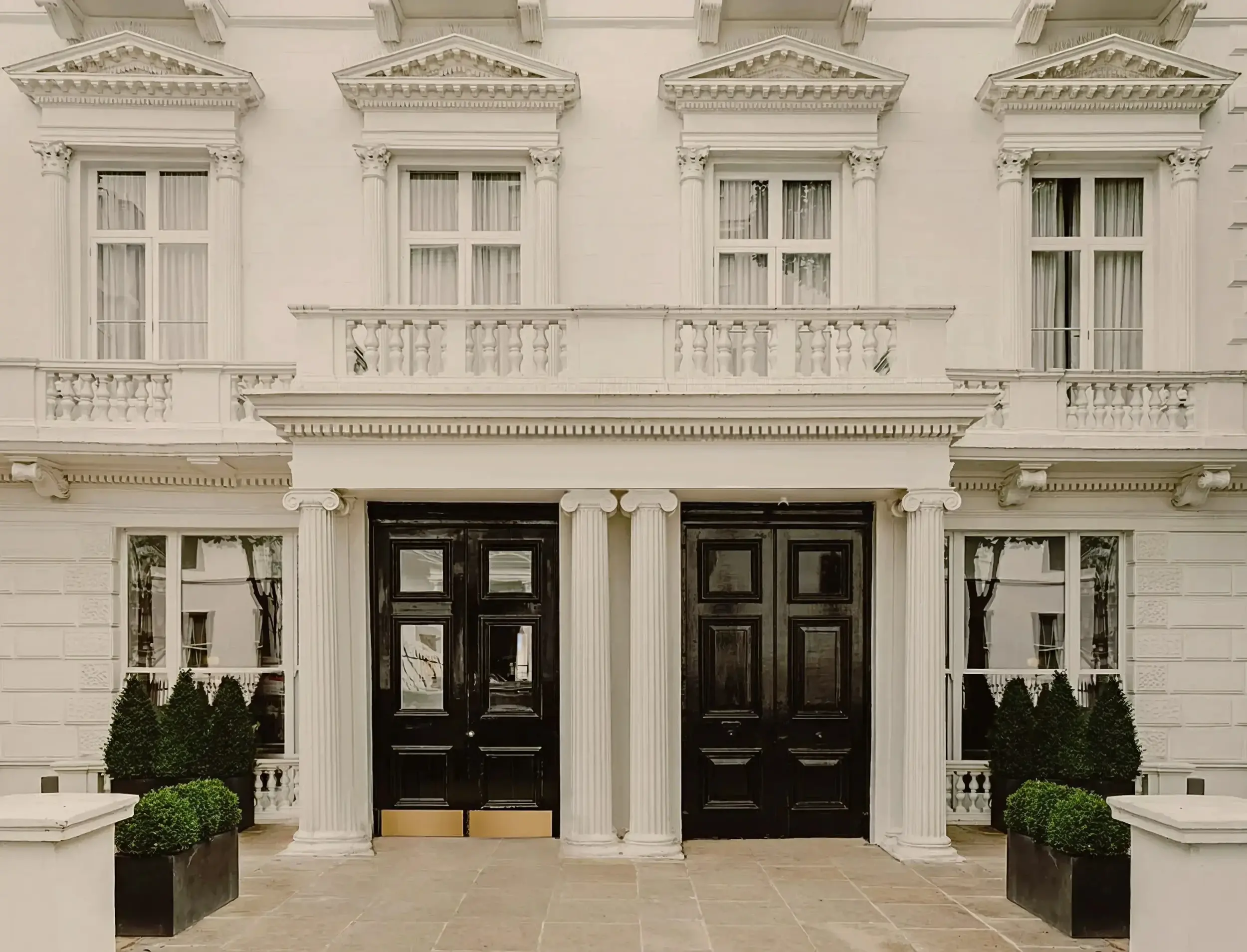 BobW_London-Hyde-Park_exterior Bob W